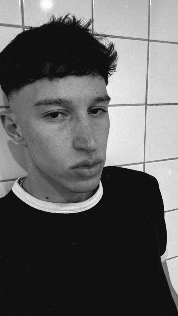 Chico busca chica en Mallorca: 