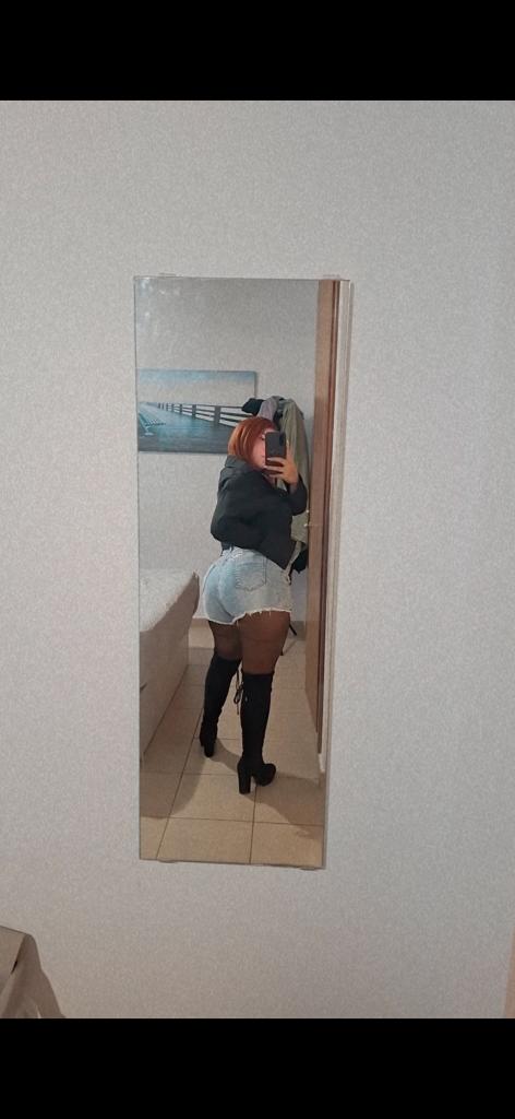 Chica busca chico en Tenerife: 