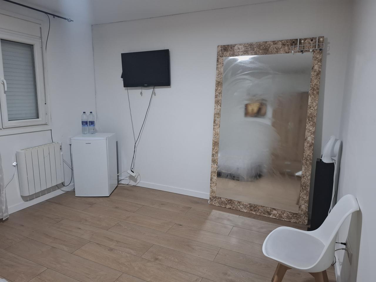 677654043:  en Lérida