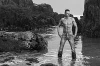 686104020: Chico busca chica en La Coruña