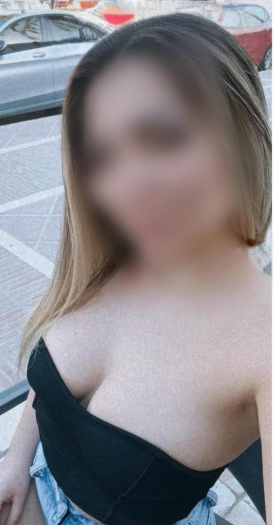 Chica busca chico en Granada: Chica busca chico