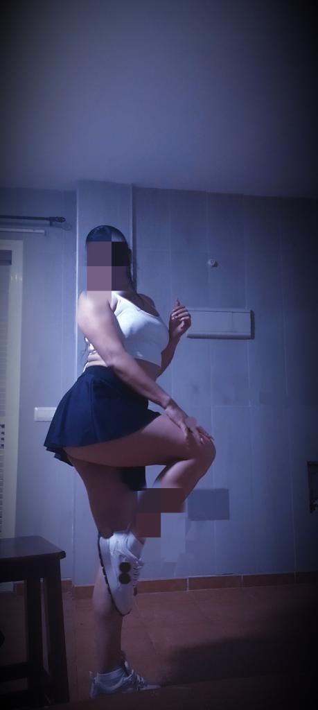 614584243: Chica busca chico en Granada