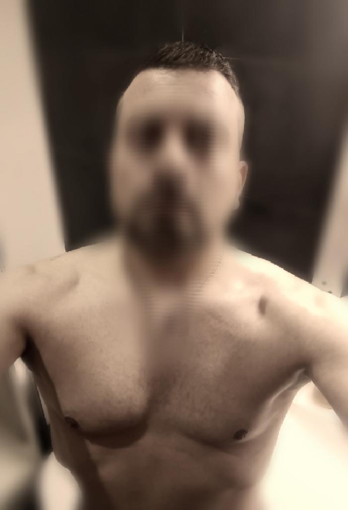 Chico busca chica en Pontevedra: 