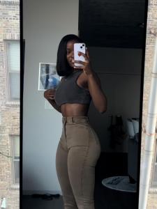 658516057: Chica busca chico en La Coruña