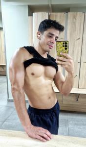 663742082: Chico busca chica en Navarra