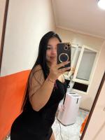 631597420: Chica busca chico en Gerona