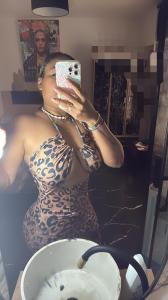 685882766: Chica busca chico en Sevilla