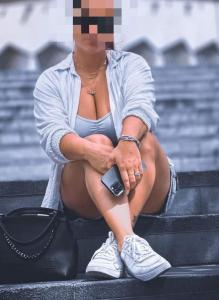 614844627: Chica busca chico en Alicante