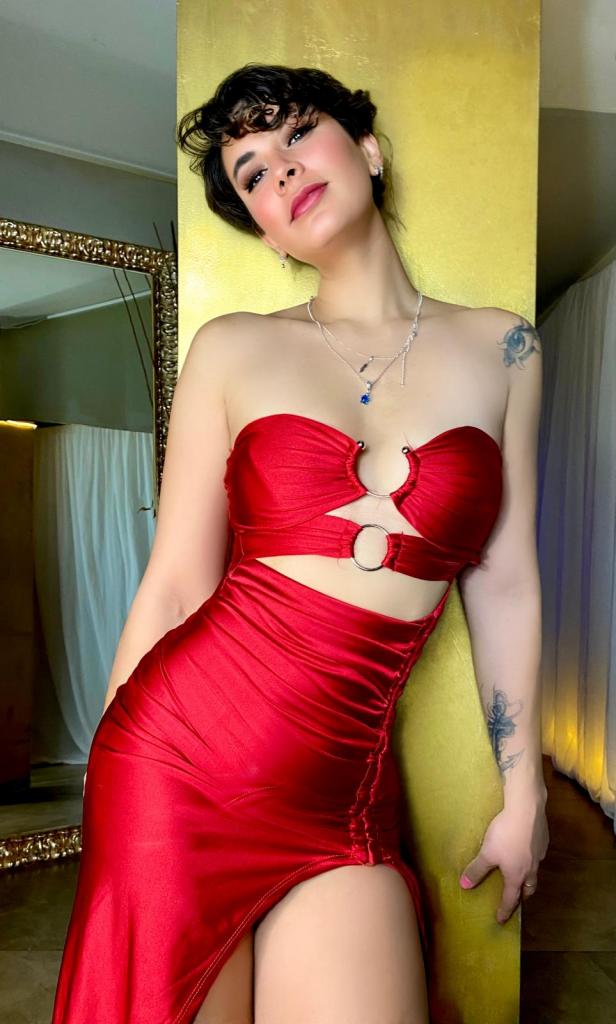 656308996: Chica busca chico en Barcelona