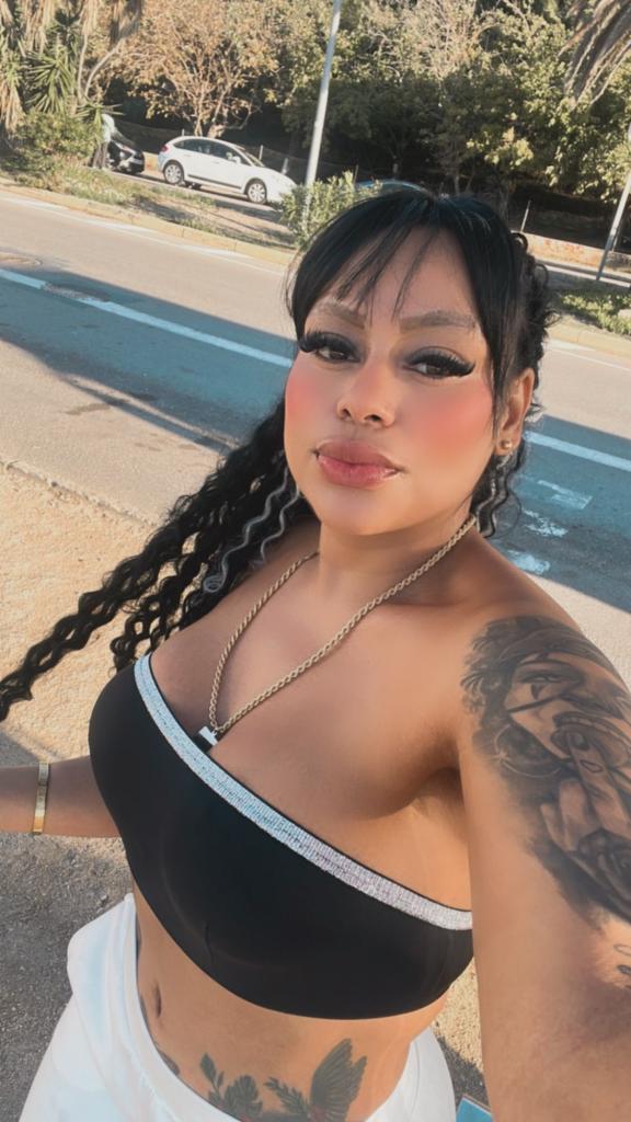 672528113: Chica busca chico en Valencia