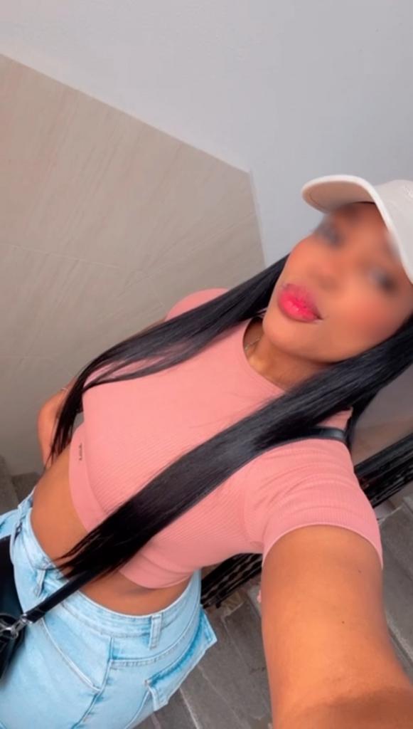 630387641: Chica busca chico en Murcia