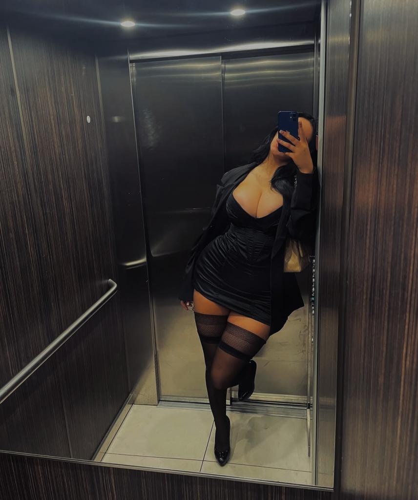 643642770: Chica busca chico en Gerona