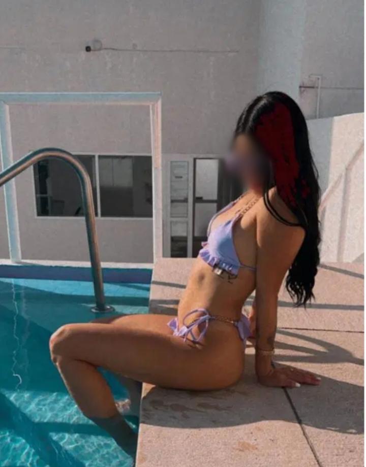 651120499: Chica busca chico en Barcelona