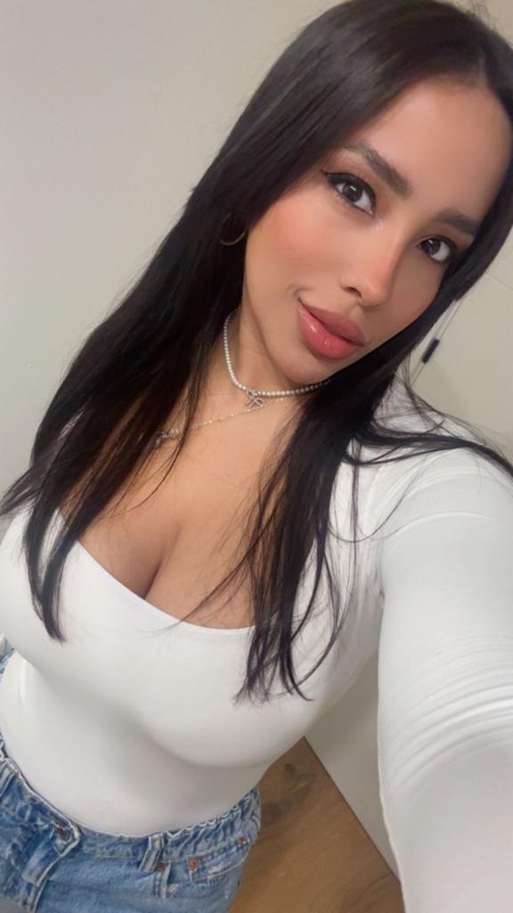 636431335: Chica busca chico en Zaragoza