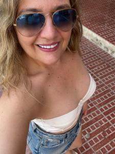 674115851: Chica busca chico en Ibiza