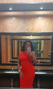 604113086: Chica busca chico en Málaga