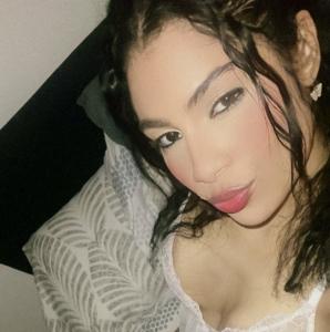 611350709: Chica busca chico en Cádiz