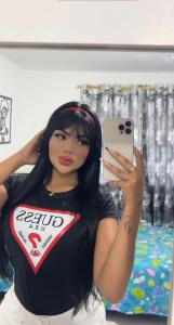 631329886: Chica busca chico en Valencia