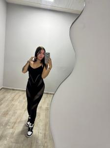 610183144: Chica busca chico en Málaga