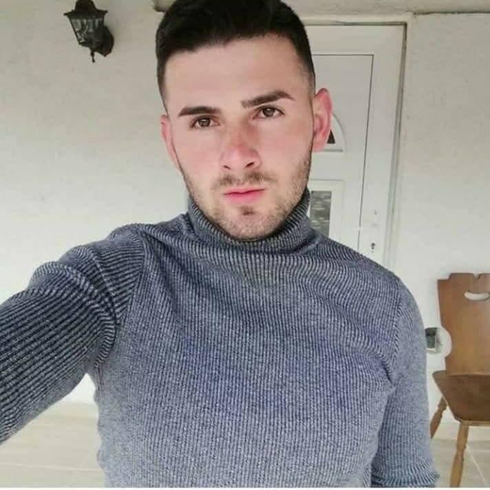 643945103: Chico busca chica en Madrid