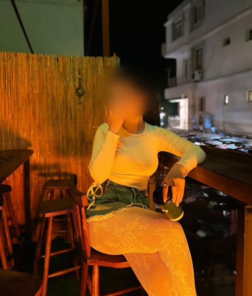 647666429: Chica busca chico en Mallorca