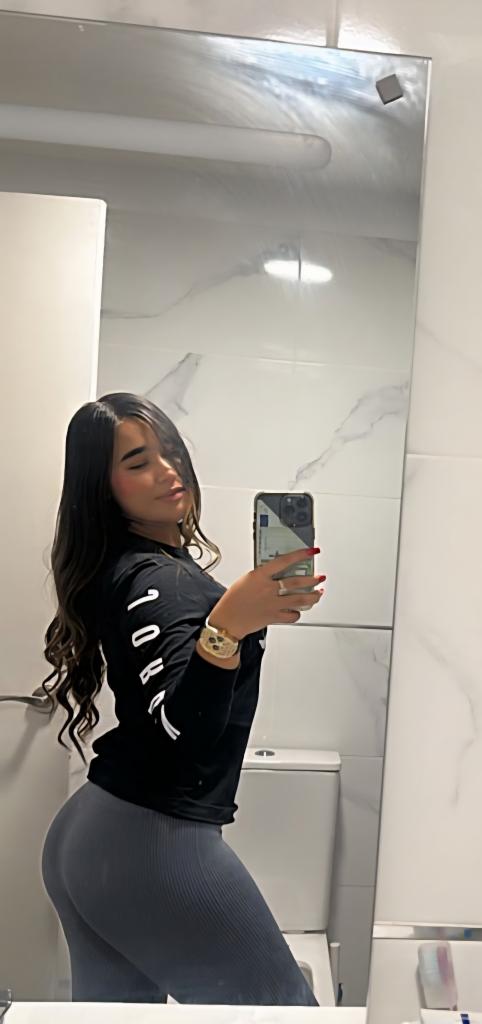 633916829: Chica busca chico en Tenerife