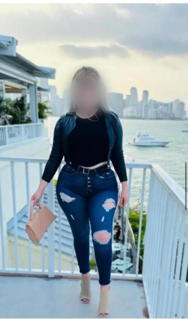 Chica busca chico en Granada: 