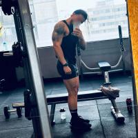 604061335: Chico busca chica en La Coruña