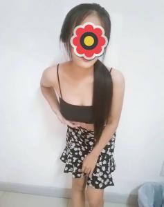 658699191: Chica busca chico en Barcelona