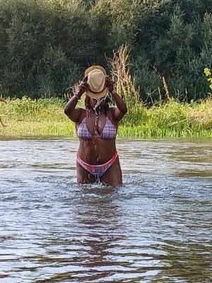 614443812: Chica busca chico en Ciudad Real