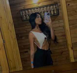 612574508: Chica busca chico en Barcelona