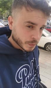 665058018: Chico busca chica en Málaga