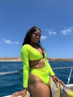 655818434: Chica busca chico en Barcelona