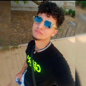 678532891: Chico busca chica en Zaragoza