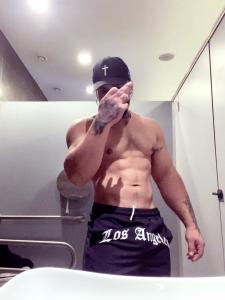 698133722: Chico busca chica en Zaragoza