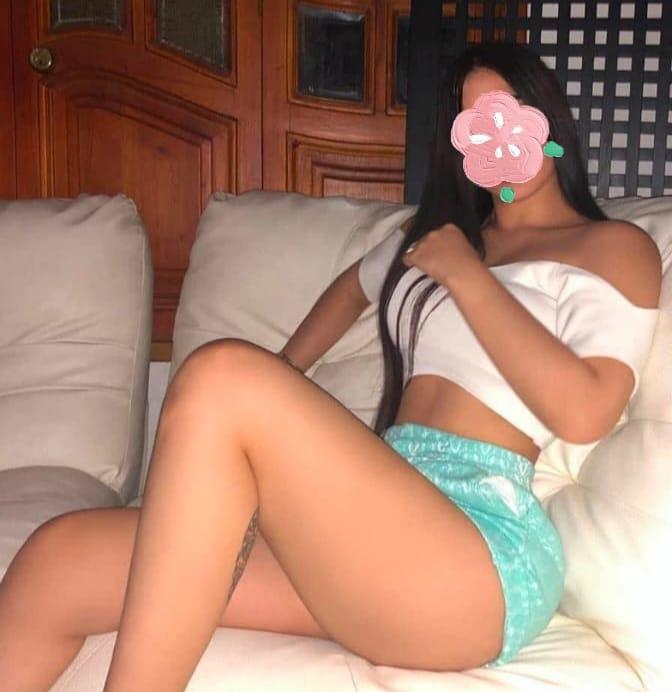 643398061: Chica busca chico en Murcia