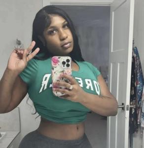 624918889: Chica busca chico en Cantabria