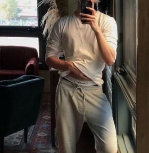 645638393: Chico busca chica en Sevilla