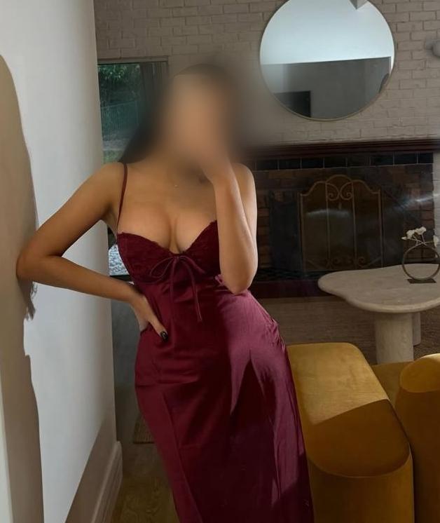 Chica busca chico en Alicante: Chica busca chico