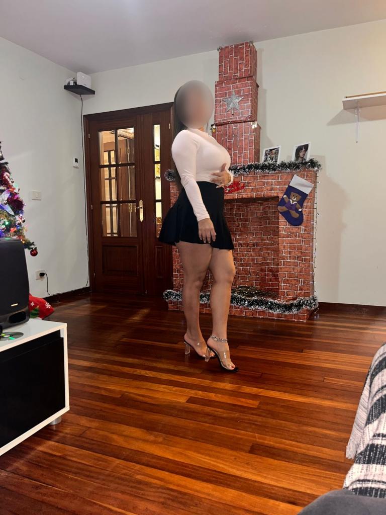 614812890: Chica busca chico en Madrid