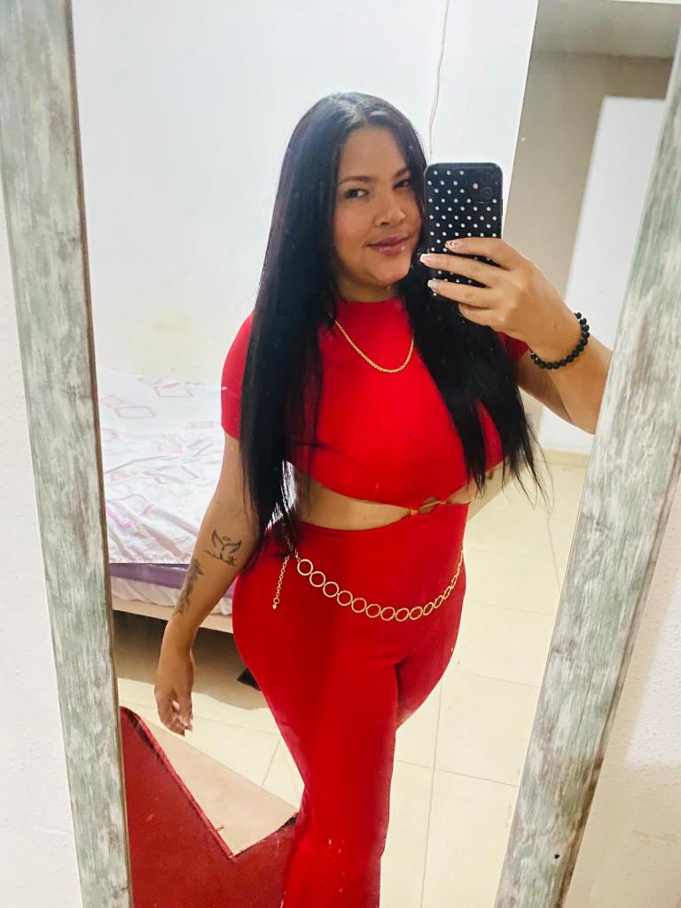 Chica busca chico en Almería: 
