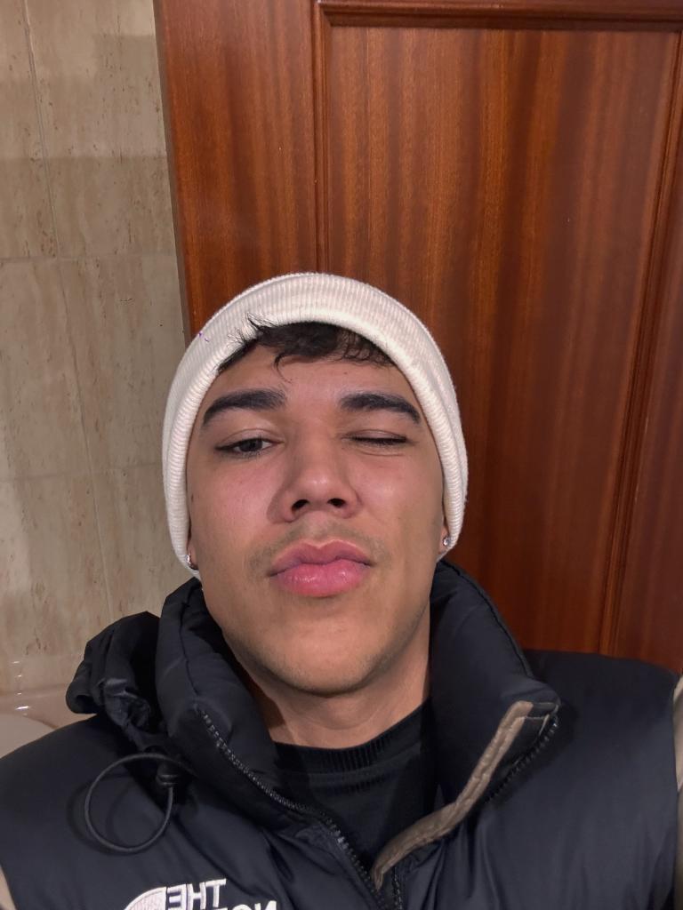 Chico busca chica en Valencia: 