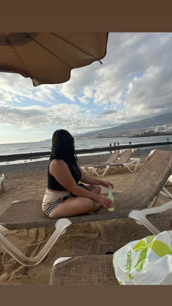 677854610: Chica busca chico en Tenerife