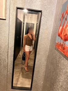 614812890: Chica busca chico en Madrid