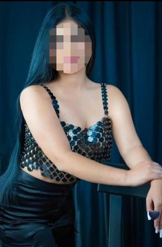 623158502: Chica busca chico en La Coruña