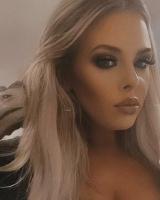 643541030: Chica busca chico en La Coruña