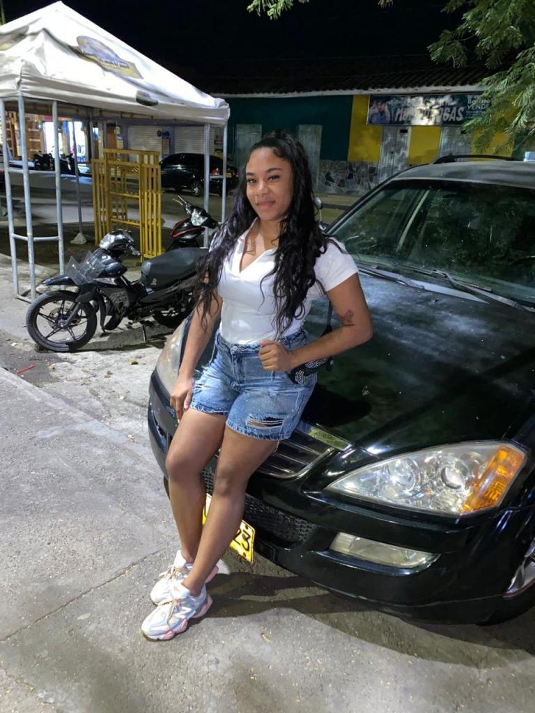 637940745: Chica busca chico en Valencia