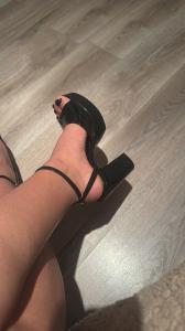 603832422: Chica busca chico en Barcelona