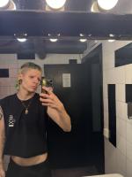 646379543: Chico busca chica en Barcelona