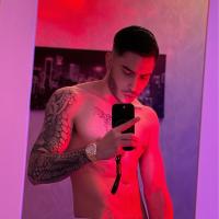 674996988: Chico busca chica en Málaga